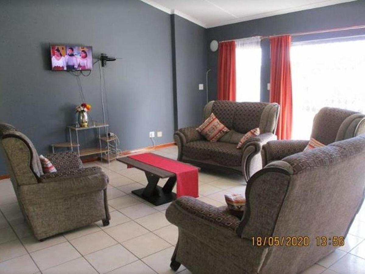 Imimangaliso Guest House Mthatha Esterno foto