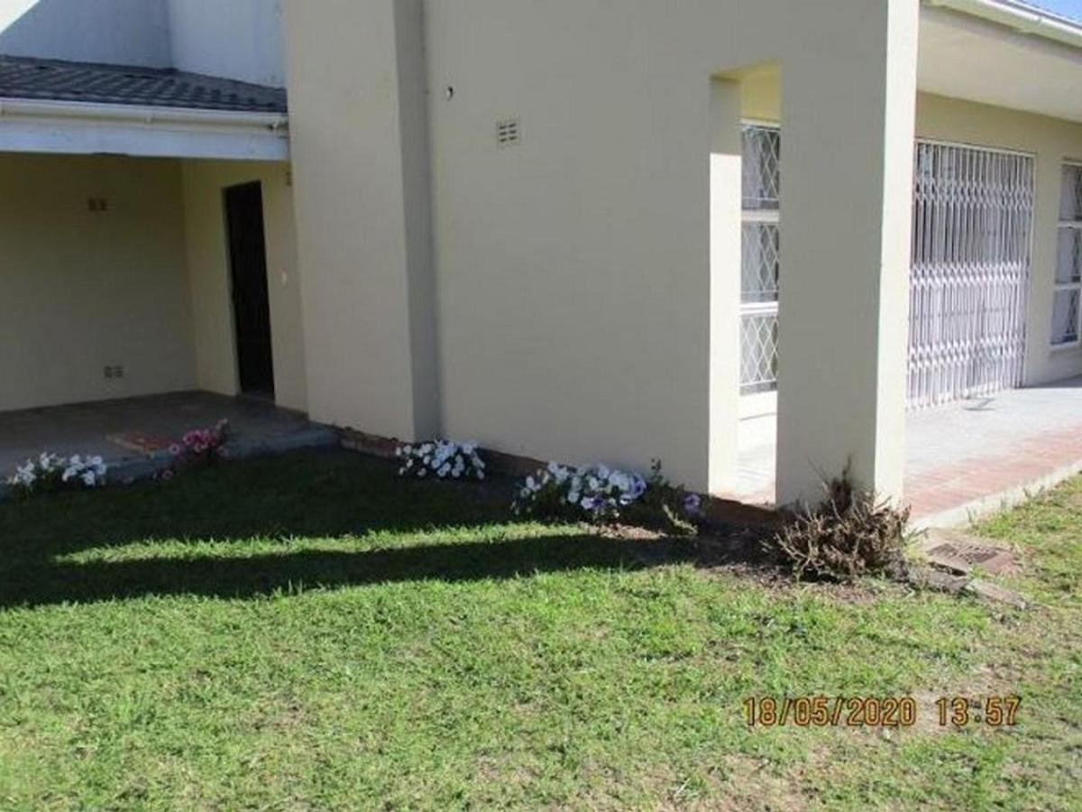 Imimangaliso Guest House Mthatha Esterno foto